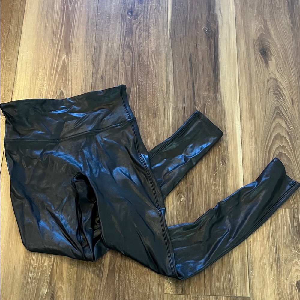 🎉 BOGO free 🎉 Spanx Faux leather leggings